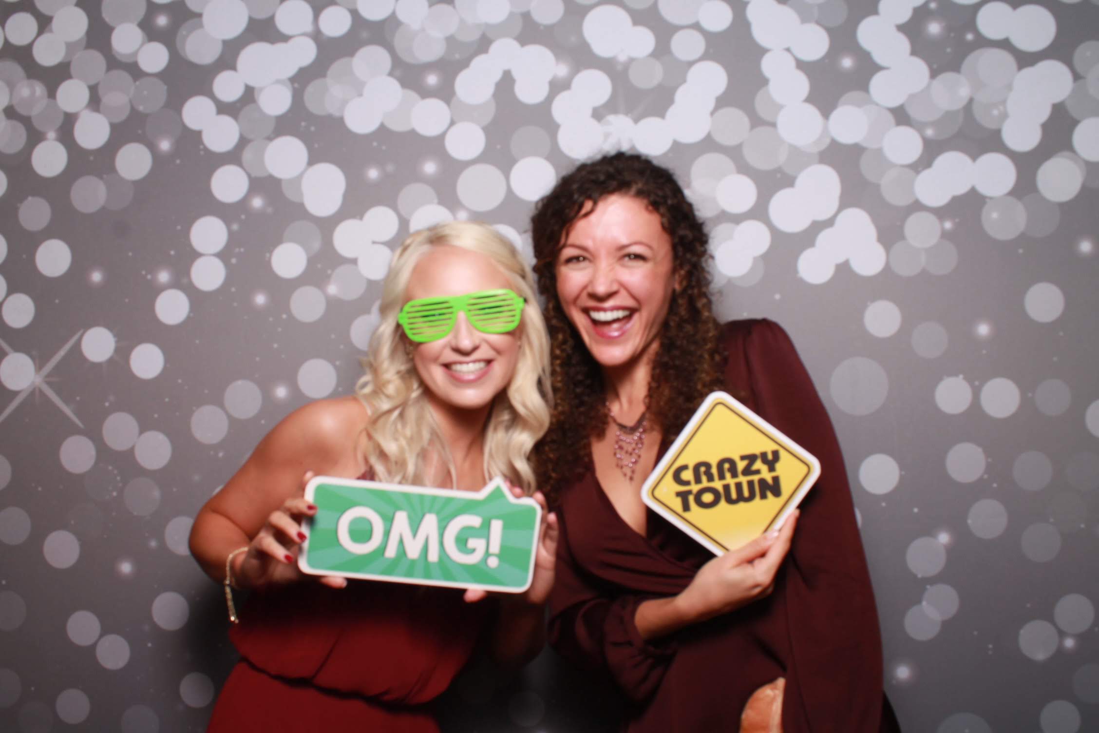 Lindsey Adams Reception at The Madison | View more photos from the event at gallery.photoboothcincy.com/u/PhotoBoothCincy/Lindsey-Adams-Reception-at-The-Madison